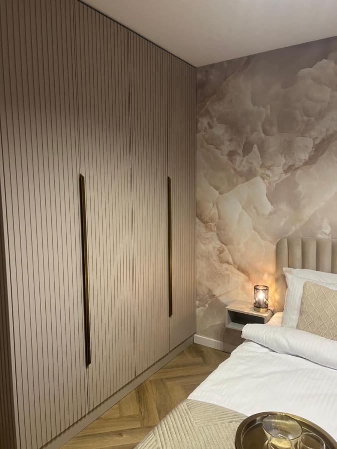 Crystal Luxury With Free Parking In Cracow For 4 Guests * Krakov