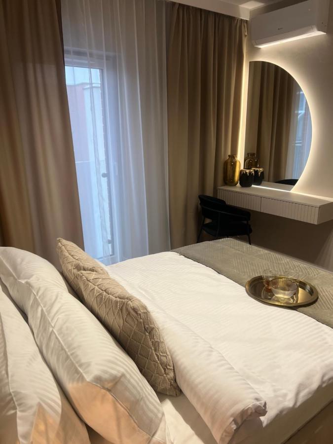 Apartmán Crystal Luxury With Free Parking In Cracow For 4 Guests *