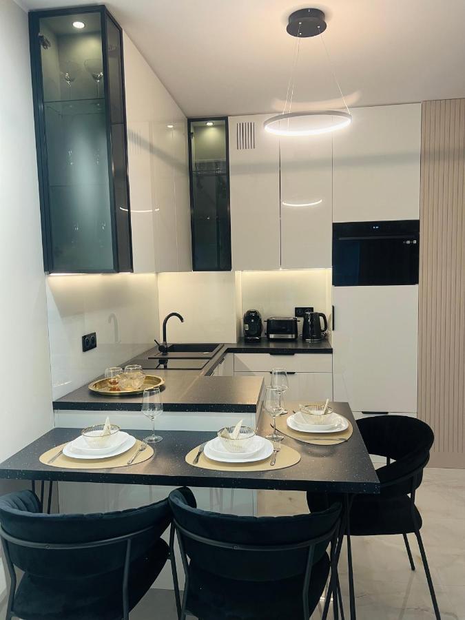 Apartmán Crystal Luxury With Free Parking In Cracow For 4 Guests